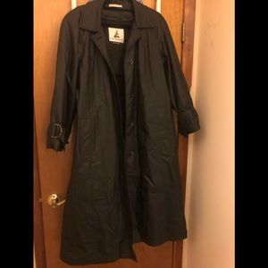 Misty Harbor black lined rain coat size 10.